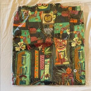 Tikiland Trading Co Medium Hawaiian shirt
